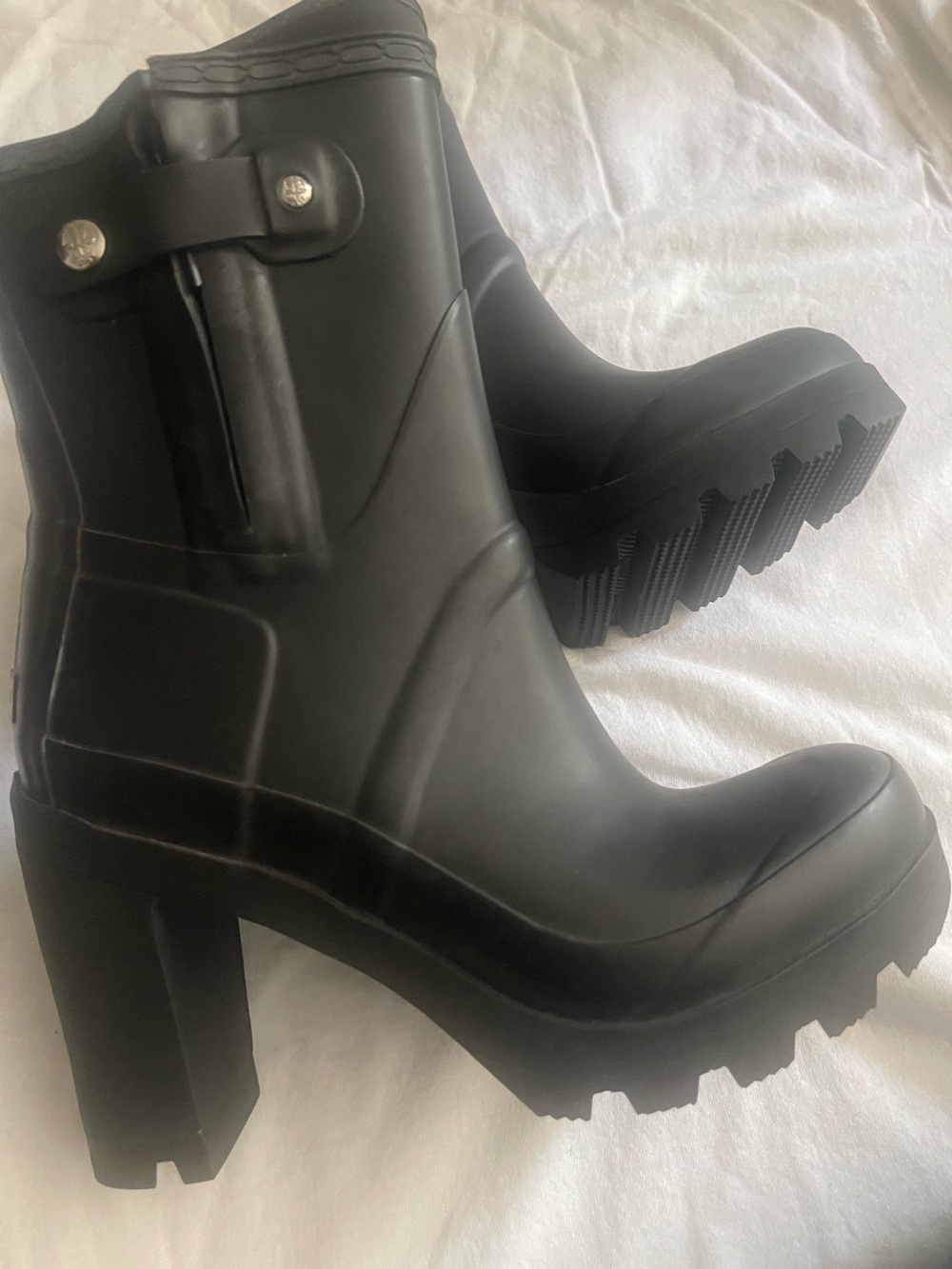 Hunter Black Chunky-Heel Waterproof Ankle Boot - Picture 8 of 8